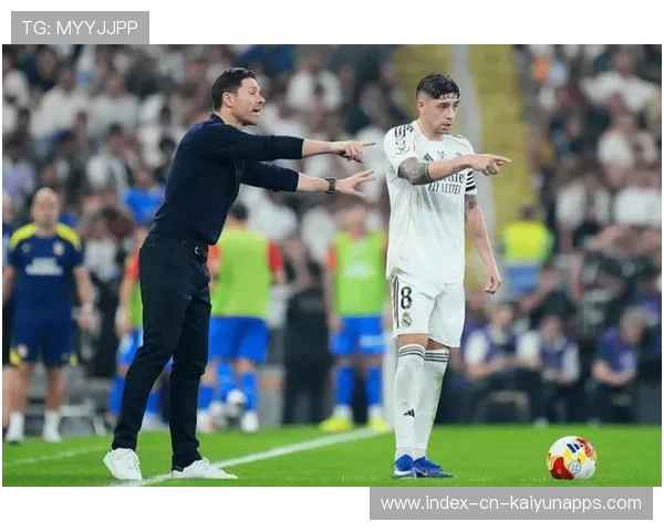 皇马依靠传跑组合顺利控场,巴尔韦德持续发力 皇马依靠传跑组合顺利控场,巴尔韦德持续发力